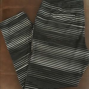 Lululemon Jet Crop Slim sz 10